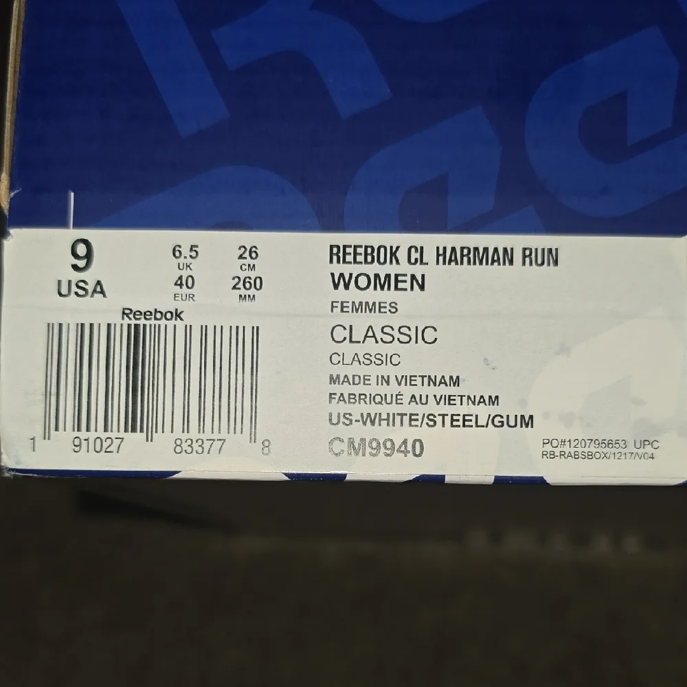 Reebok Classic Leather Men’s Sneakers in White